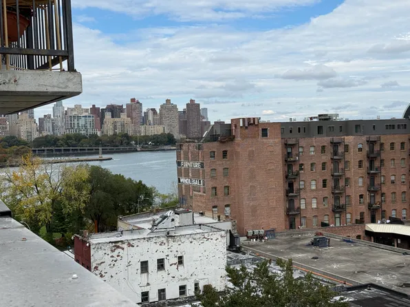 11-28 31st Drive image 27 of 33