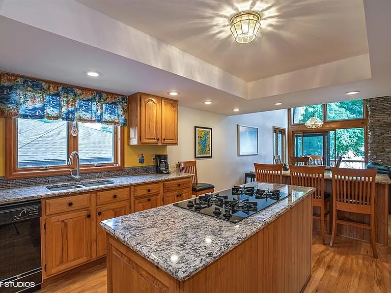 4106 W Lake Shore Dr — Photo 7