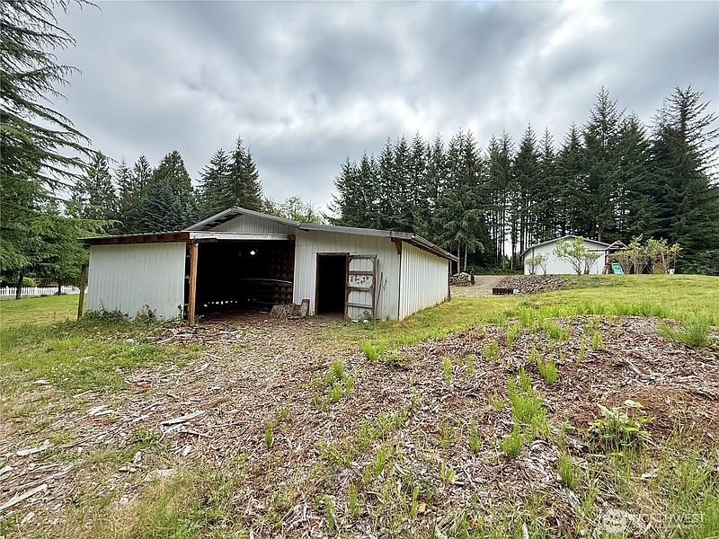5th image of 153 Valley View Drive