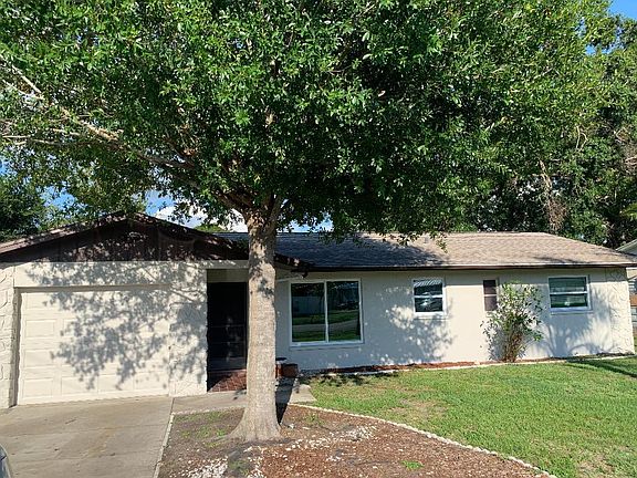 2nd image of 2909 Arch Dr