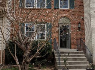 13914 Woods Run Ct, Centreville, VA 20121