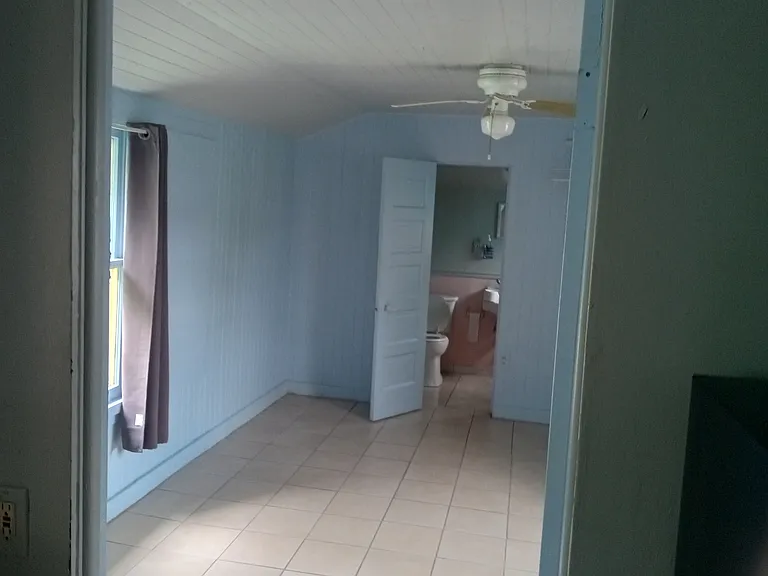 426 N E St #C — Photo 3