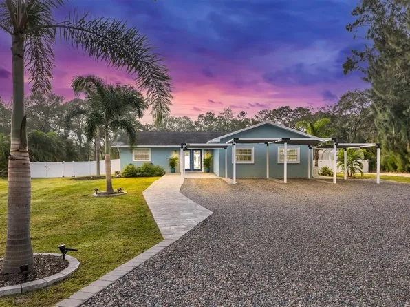 2852 57th St, Sarasota, FL 34243