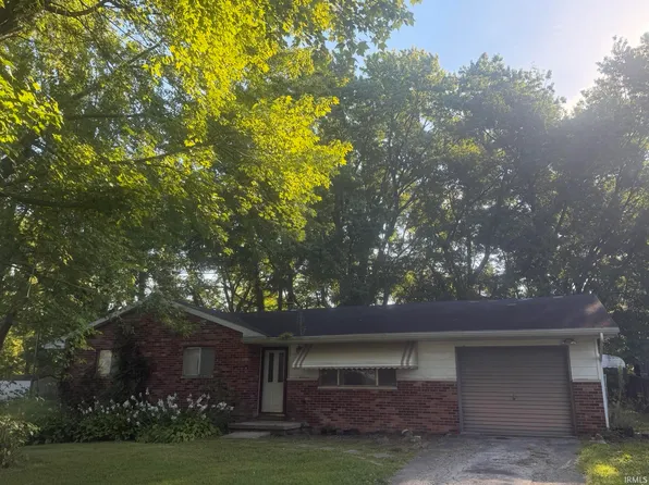 134 Juliet Ln, Bedford, IN 47421