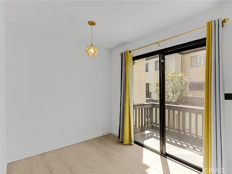 21900 Marylee St #257 — Photo 15