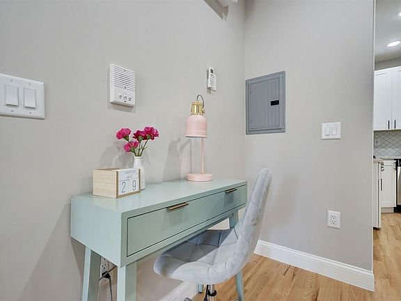 2nd image of 346 Communipaw Ave APT 2F