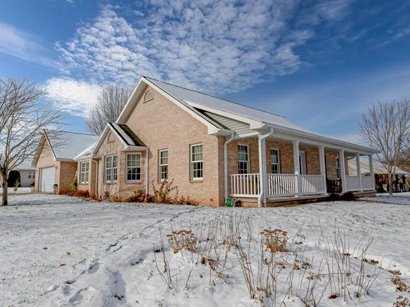 1631 Plum Tree Ct, Kaukauna, WI 54130