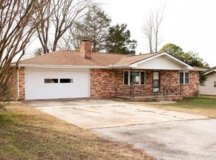 818 Locust St, Mountain Home, AR 72653