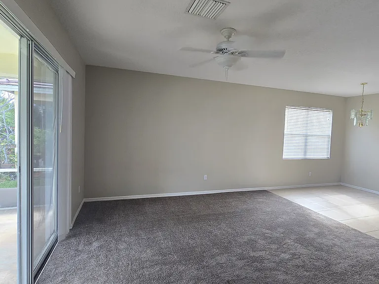 204 SW Coconut Key Way — Photo 12