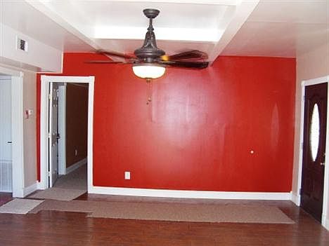 1st image of 407 N 2nd St