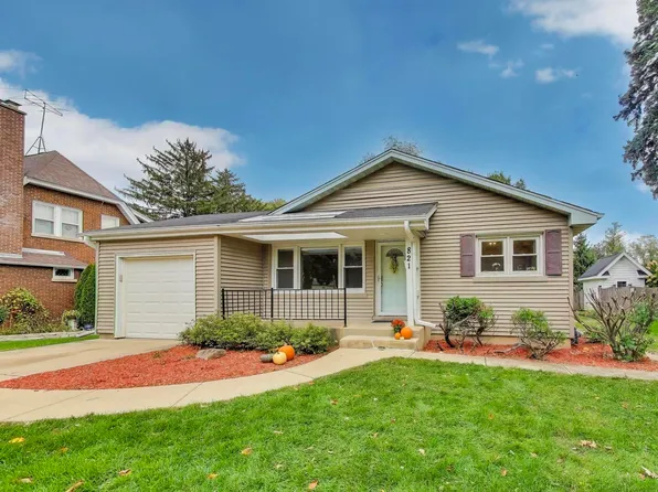 821 Warrenville Rd, Wheaton, IL 60189