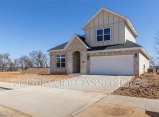 1050 Whistler St, Centerton, AR 72719