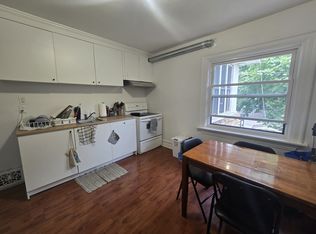 64 Queens Dr #2, Toronto, ON M9N 2H6