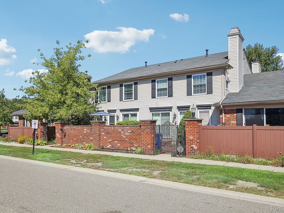 1st image of 41128 Northwind Dr