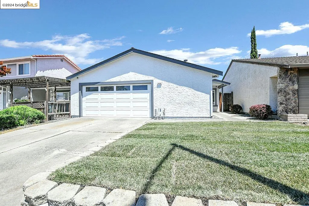 3128 Cedar Ct photo 1
