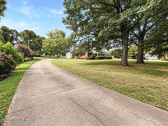 5th image of 8885 Cedar Crest Ln