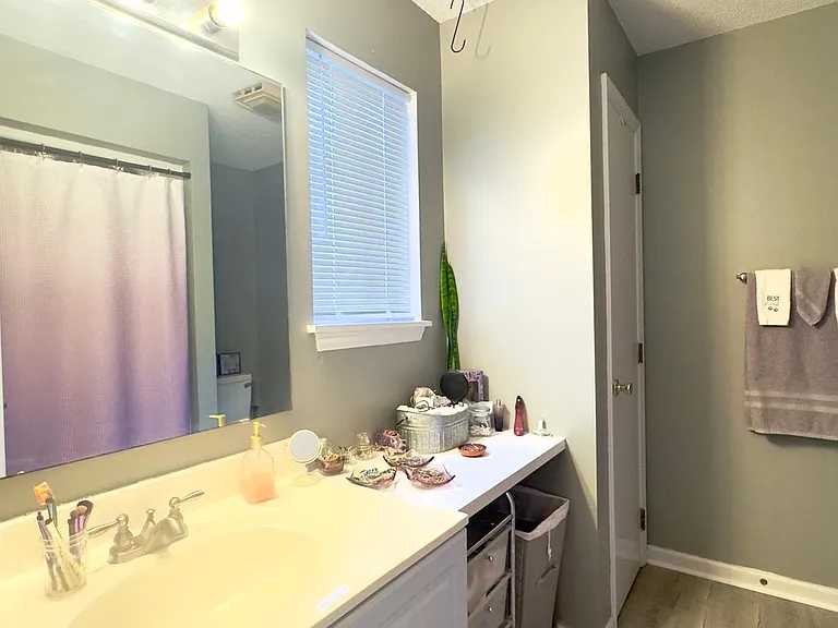 402 Forest Park Rd #D — Photo 9