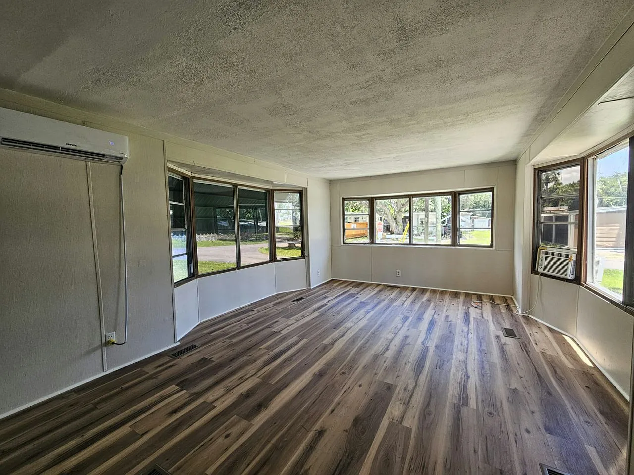 1 bed, 1.0 bath, $1,000 — Photo 2