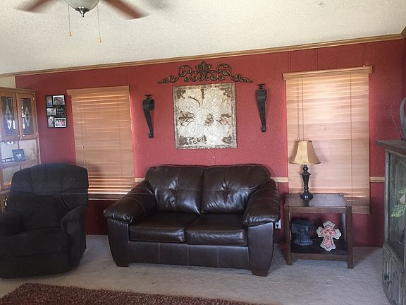 5th image of 9600 N Plainfield Dr