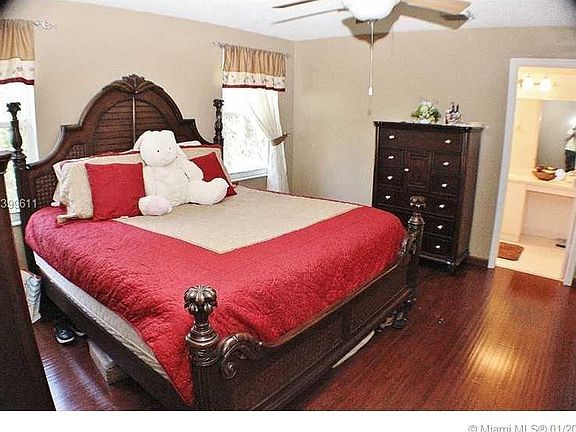 3rd image of 8613 N Southgate Shores Cir