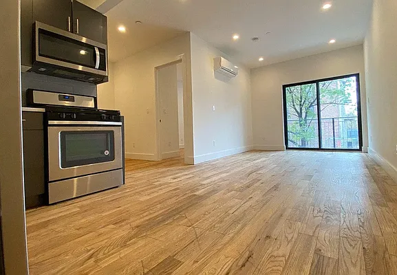 Rented by RELI.NOW CORP | media 15