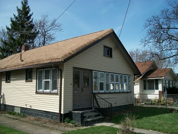 1st image of 956 Allendale Ave