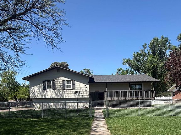3rd image of 1028 W 5th St