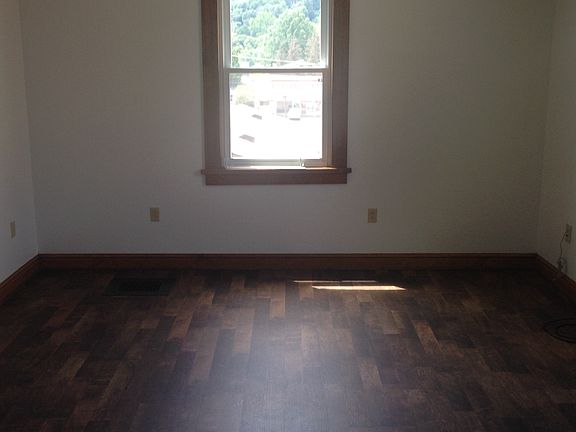 3rd image of 3967 Old William Penn Hwy