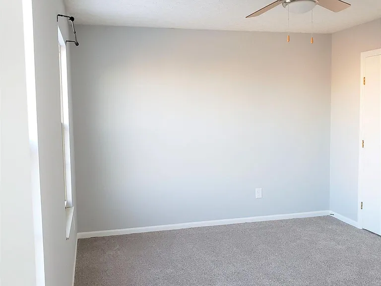 2193 Jarrow Dr — Photo 15
