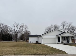 5301 N Hemlock St, Muncie, IN 47304