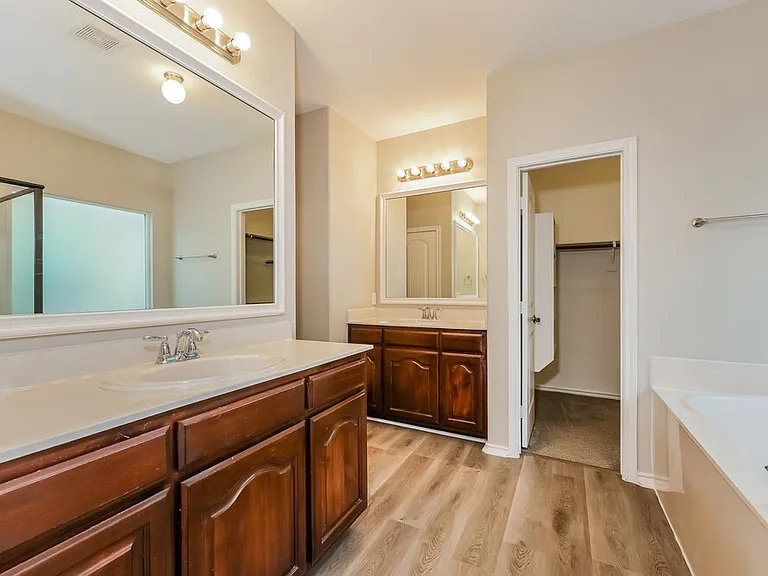5020 Cassidy Ln — Photo 12