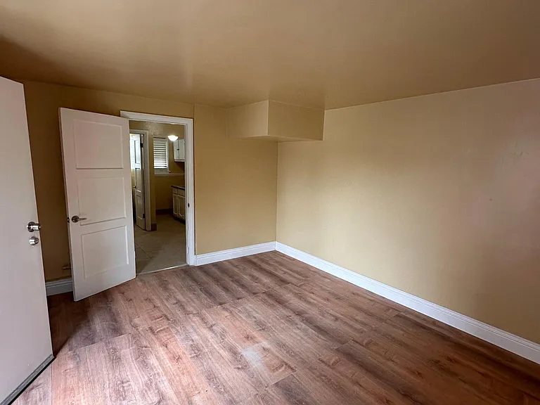 Living Room (different angle)