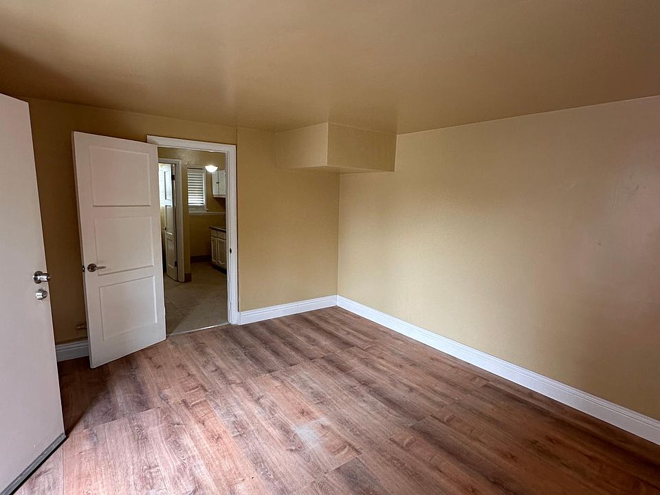 Living Room (different angle)