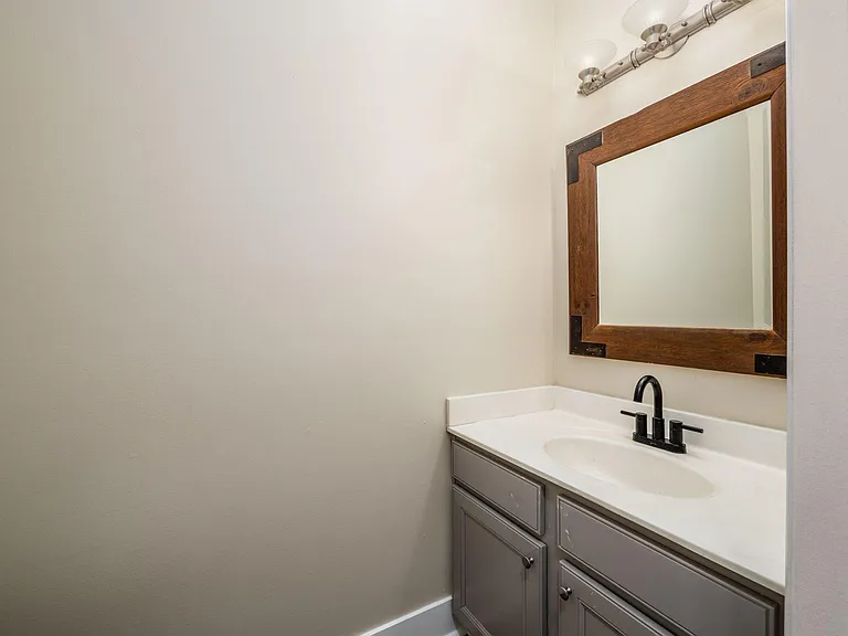 7302 Claddaugh Ln — Photo 24
