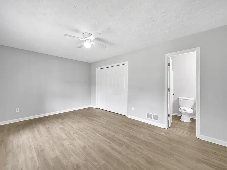 608 Wood Ridge Dr — Photo 15