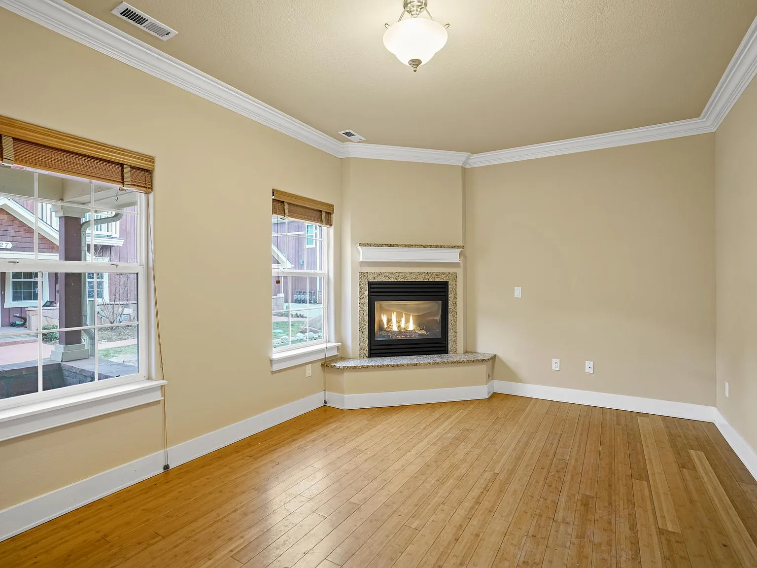 411 5th Ave — Photo 3