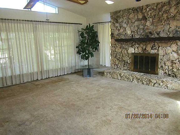 3rd image of 10625 SE 151st St