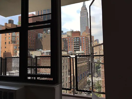 Rented by Solil Management | media 1