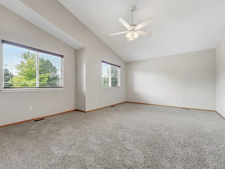 17624 Peyton Dr — Photo 22
