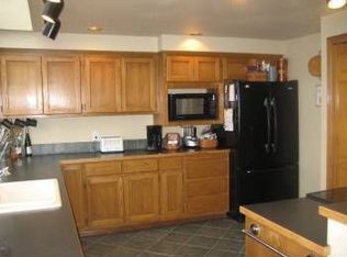 11925 Silver Lake Dr, Everett, WA 98208
