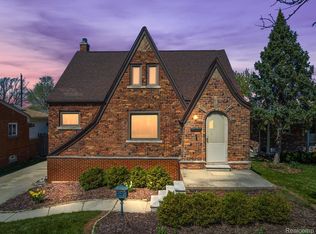 20865 Paloma St, Saint Clair Shores, MI