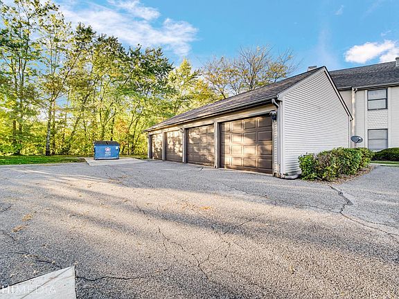 5th image of 3603 Timberbridge Dr APT C