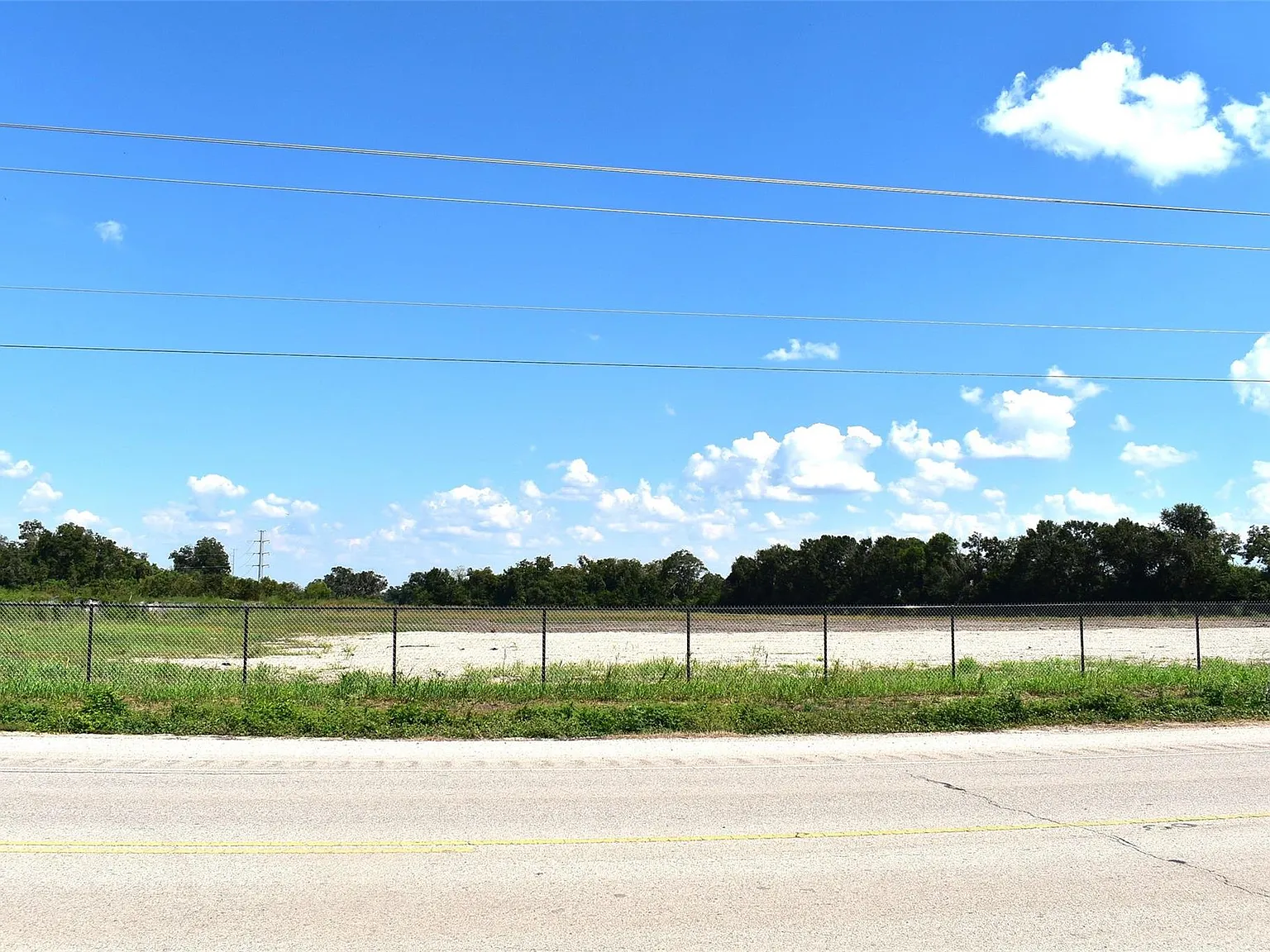 Studio, $9,000 — Photo 4