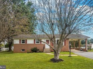 3806 Bedford Dr, Jefferson, MD 21755