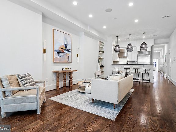 2nd image of 1410 S St NW #1