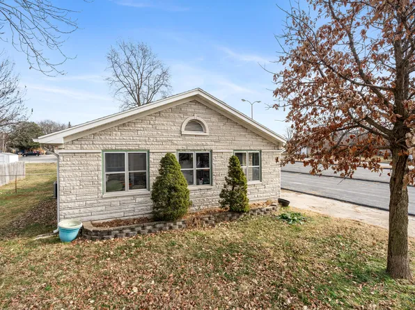 848 S Newton Avenue, Springfield, MO 65806