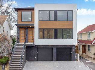 52 W Harwood Ter, Palisades Park, NJ 07650