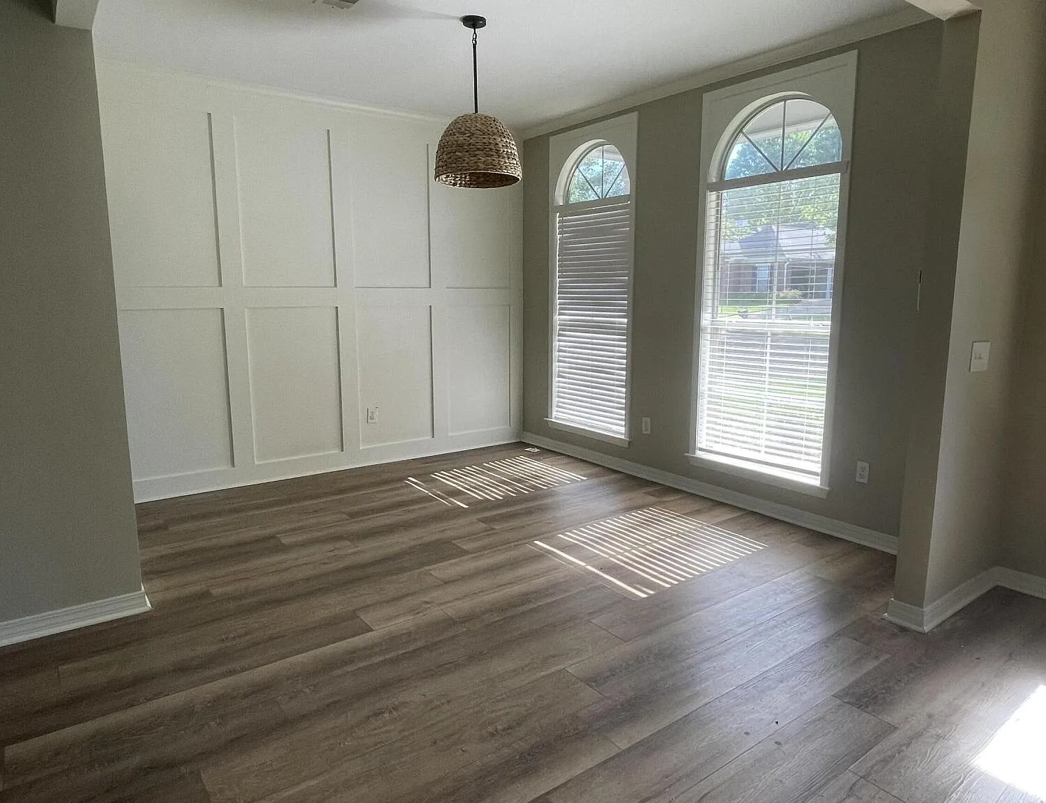 3 bed, 2.0 bath, 1636 sqft, $2,500 — Photo 4