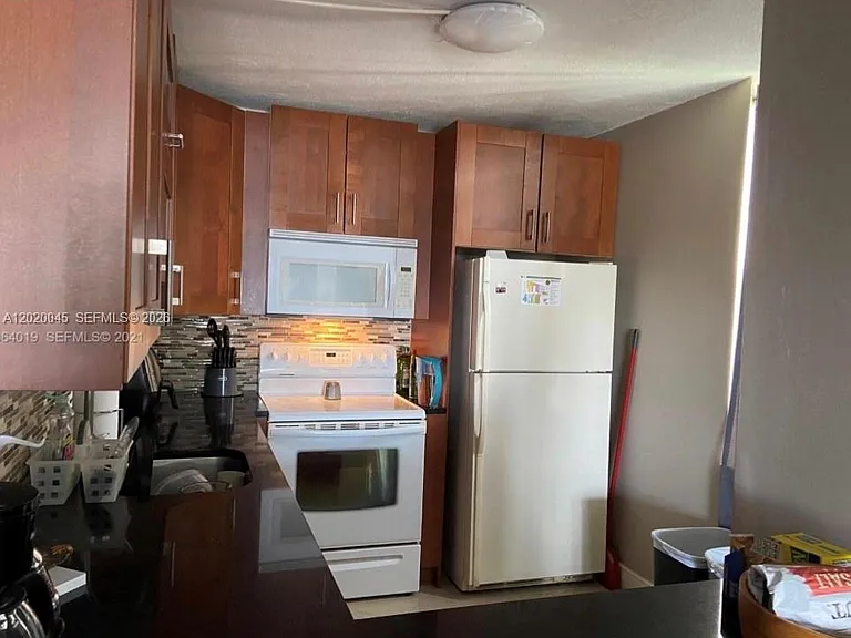 9480 Tangerine Pl #404 — Photo 7