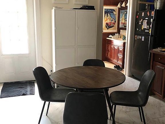 5th image of 116 Eagle St APT 2